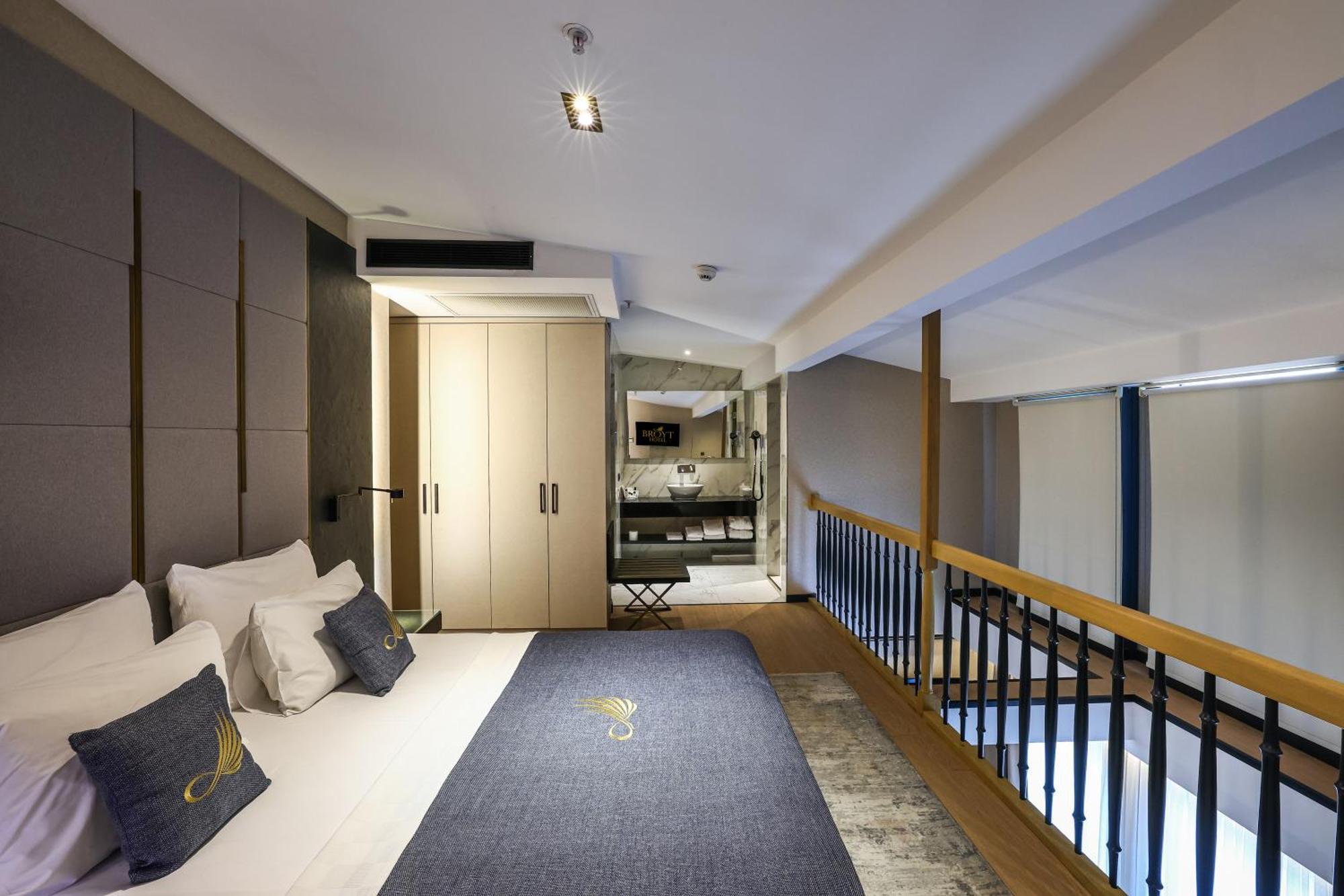 Broyt Hotel Istanbul Exteriör bild