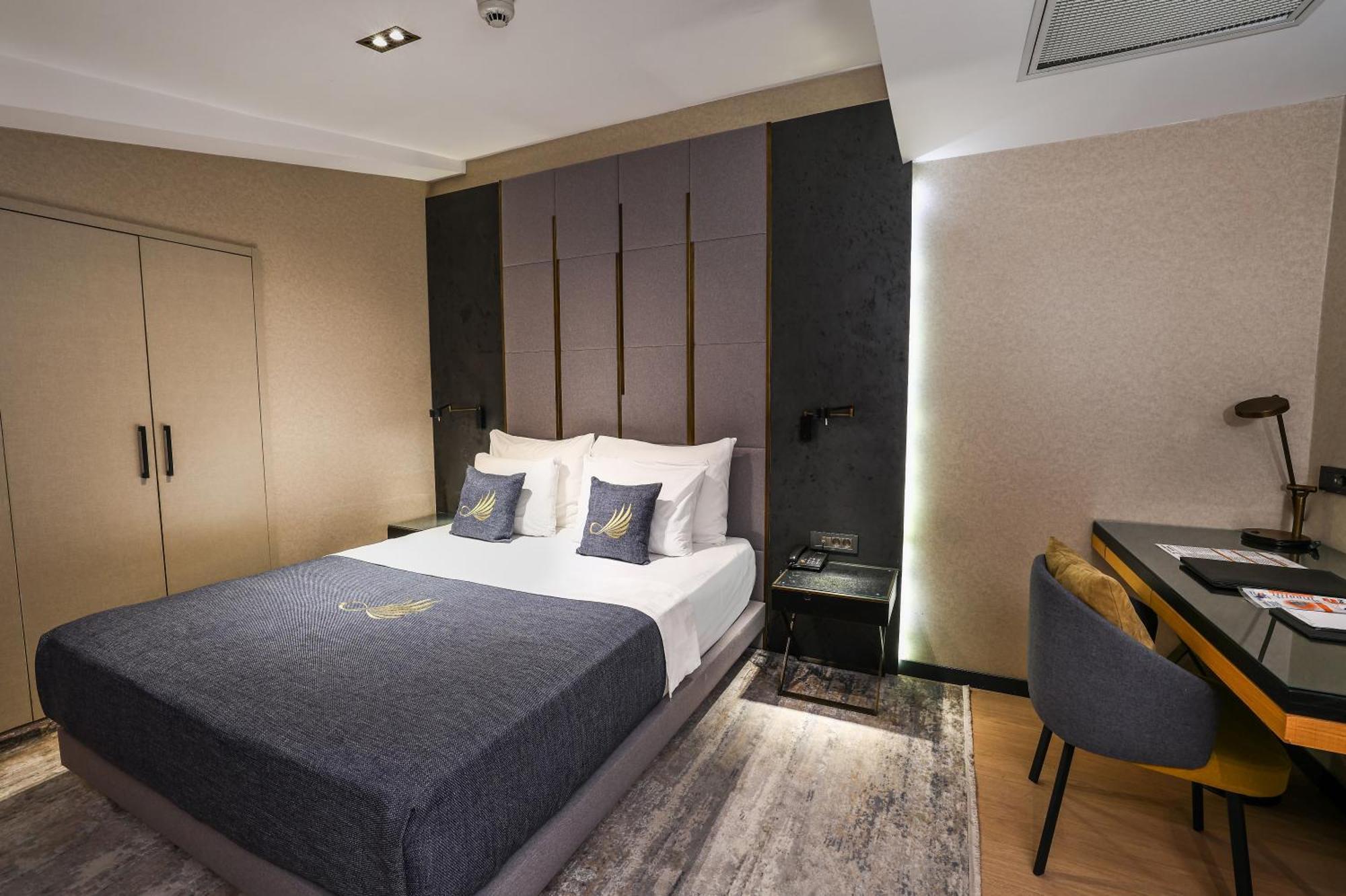 Broyt Hotel Istanbul Exteriör bild